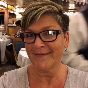 Meet your Posher, Dawn